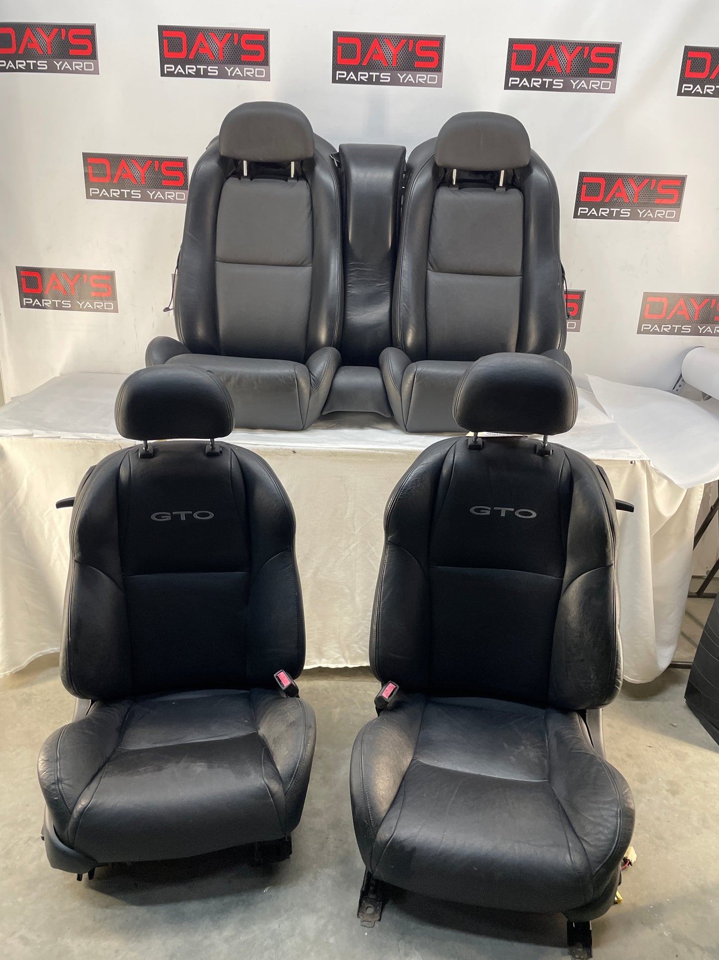 2005 Pontiac GTO Seats Front and Rear Black Leather OEM