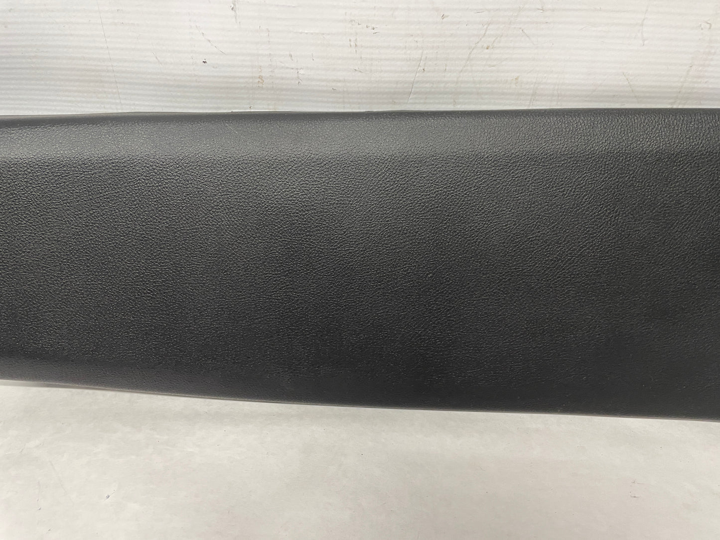 2009 Pontiac G8 Base RH & LH Lower Interior B Center Pillar Trim Molding Cover OEM - Day's Parts Yard