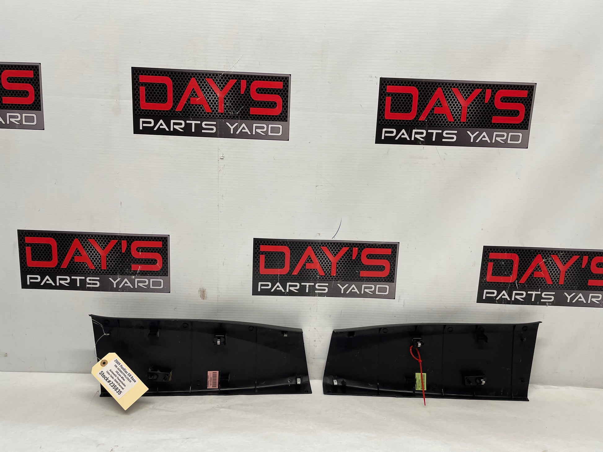 2009 Pontiac G8 Base RH & LH Lower Interior B Center Pillar Trim Molding Cover OEM - Day's Parts Yard
