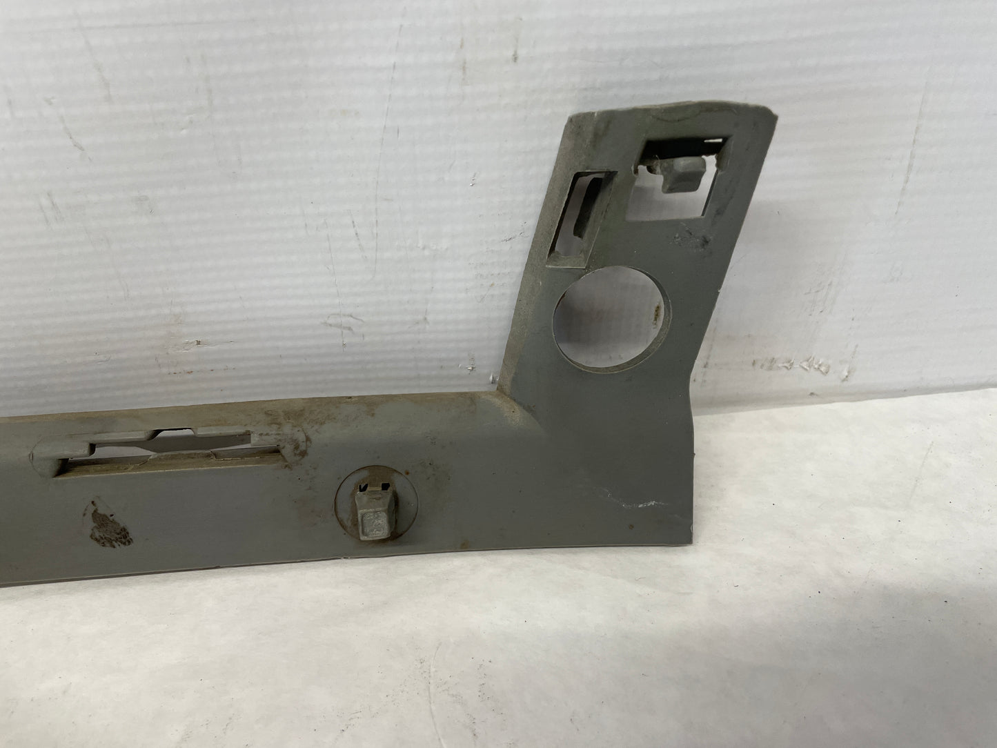 2005 Pontiac GTO LH Driver Front Bumper Fender Brackets Guide OEM - Day's Parts Yard