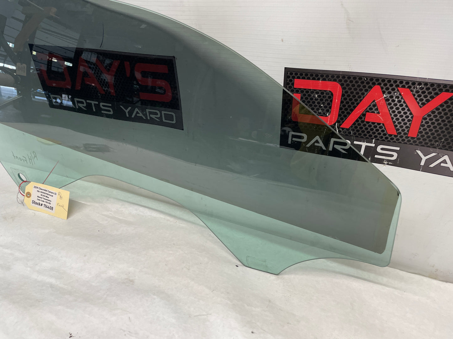 2019 Chevy Camaro SS RH Passenger Door Window Glass OEM - Day's Parts Yard