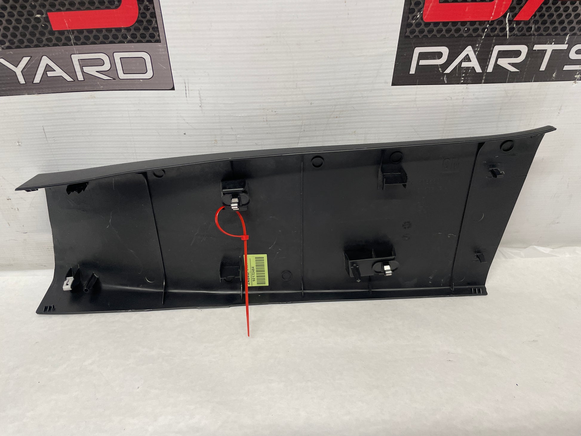 2009 Pontiac G8 Base RH & LH Lower Interior B Center Pillar Trim Molding Cover OEM - Day's Parts Yard