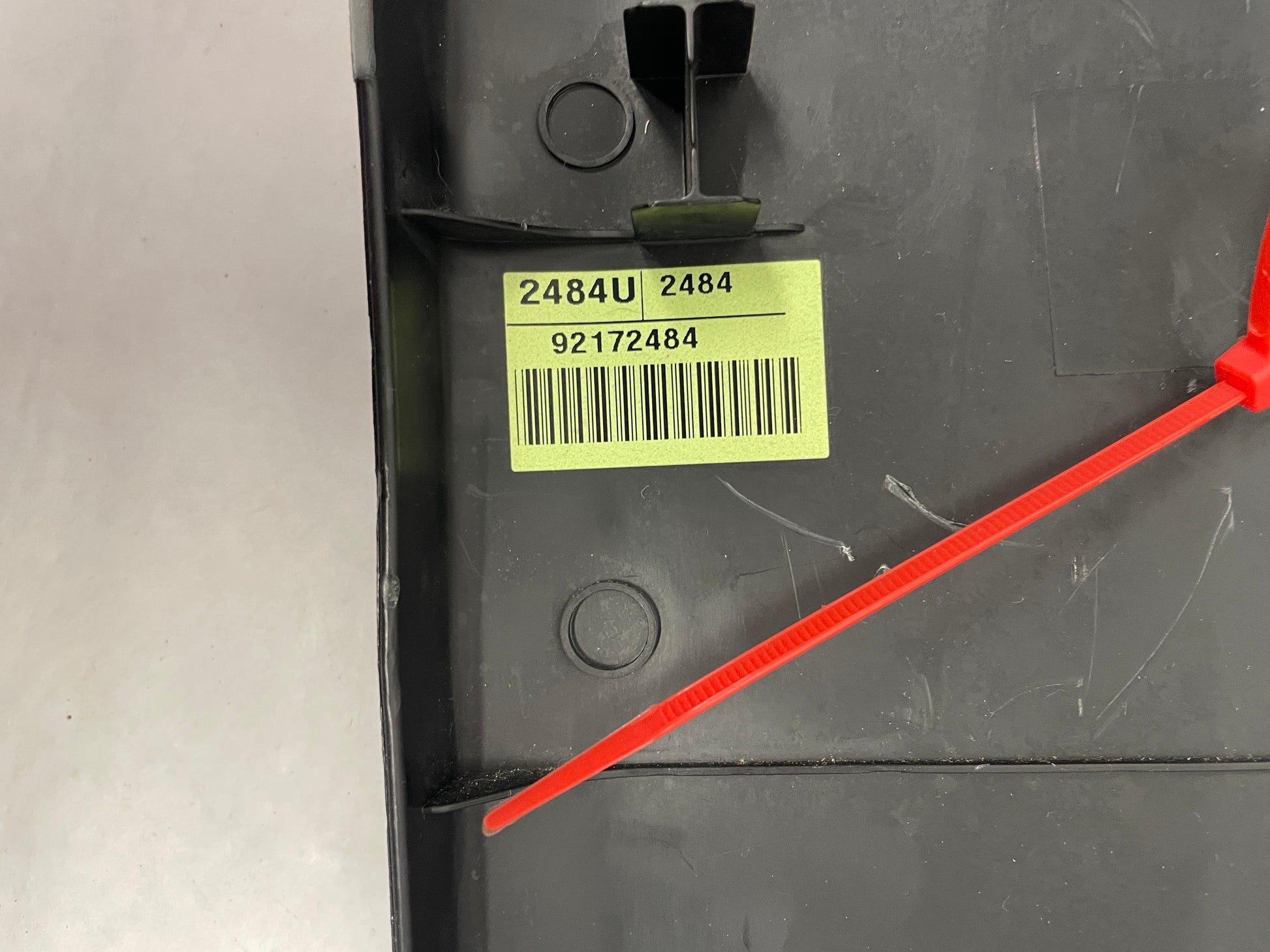 2009 Pontiac G8 Base RH & LH Lower Interior B Center Pillar Trim Molding Cover OEM - Day's Parts Yard