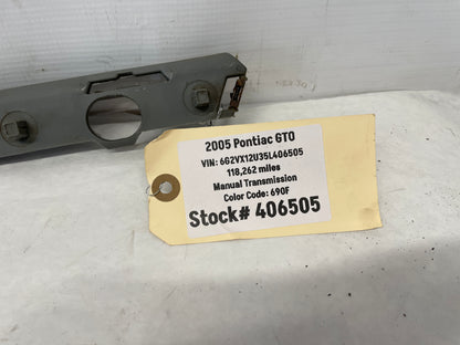 2005 Pontiac GTO RH Passenger Front Bumper Fender Brackets Guide OEM - Day's Parts Yard