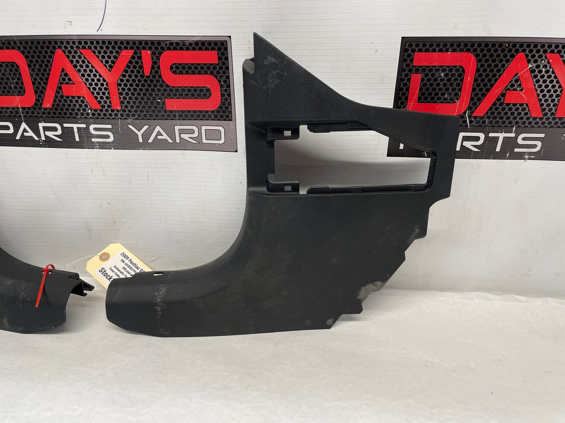 2009 Pontiac G8 Base RH & LH Kick Panel OEM - Day's Parts Yard