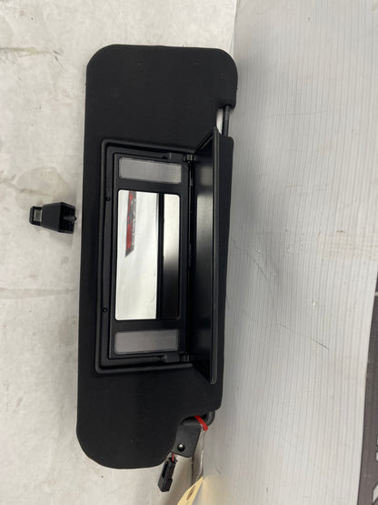 2006 Pontiac GTO RH Passenger Sun Visor Sunvisor w/ Clip OEM - Day's Parts Yard