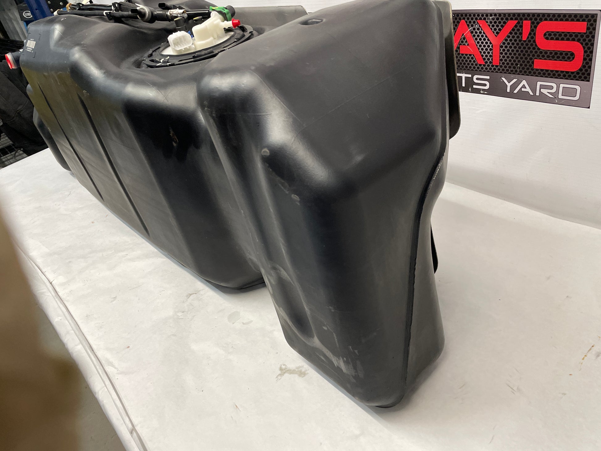 2022 GMC Sierra C2500 Fuel Gas Tank OEM - Day's Parts Yard