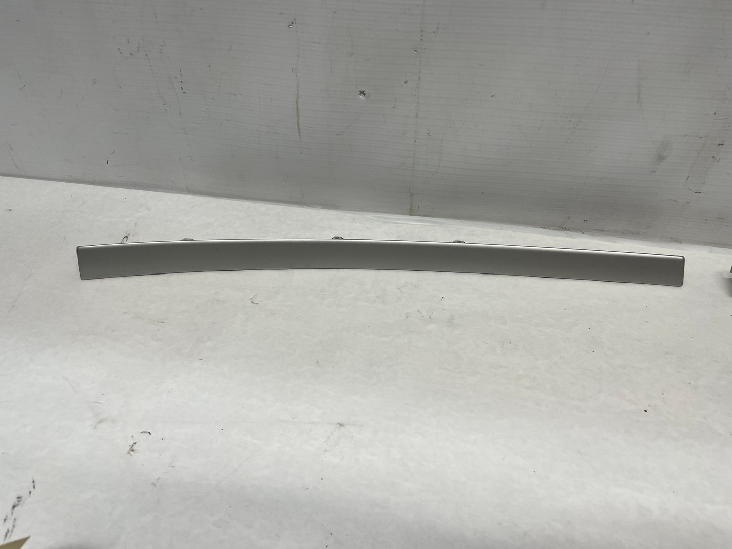 2009 Pontiac G8 Base LH & RH Silver Dash Trim Accent Applique Panel OEM - Day's Parts Yard