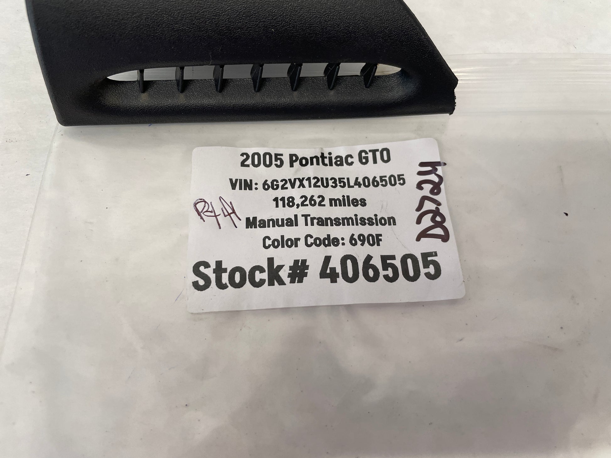 2005 Pontiac GTO RH Passenger Defrost Trim Door Vent Triangle OEM - Day's Parts Yard