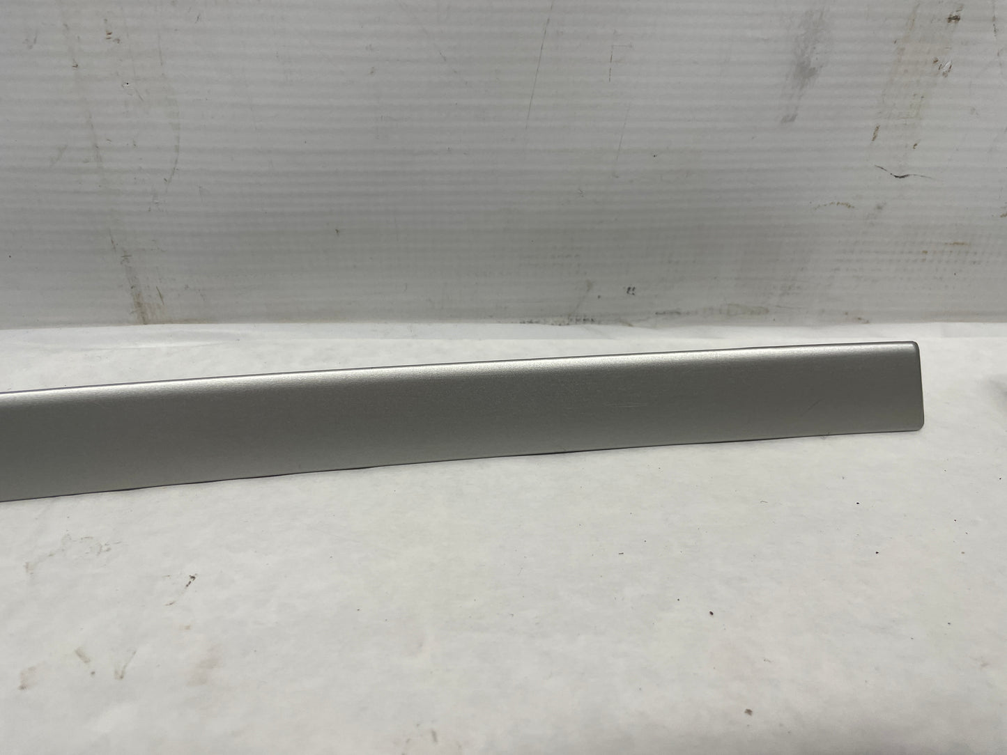2009 Pontiac G8 Base LH & RH Silver Dash Trim Accent Applique Panel OEM - Day's Parts Yard