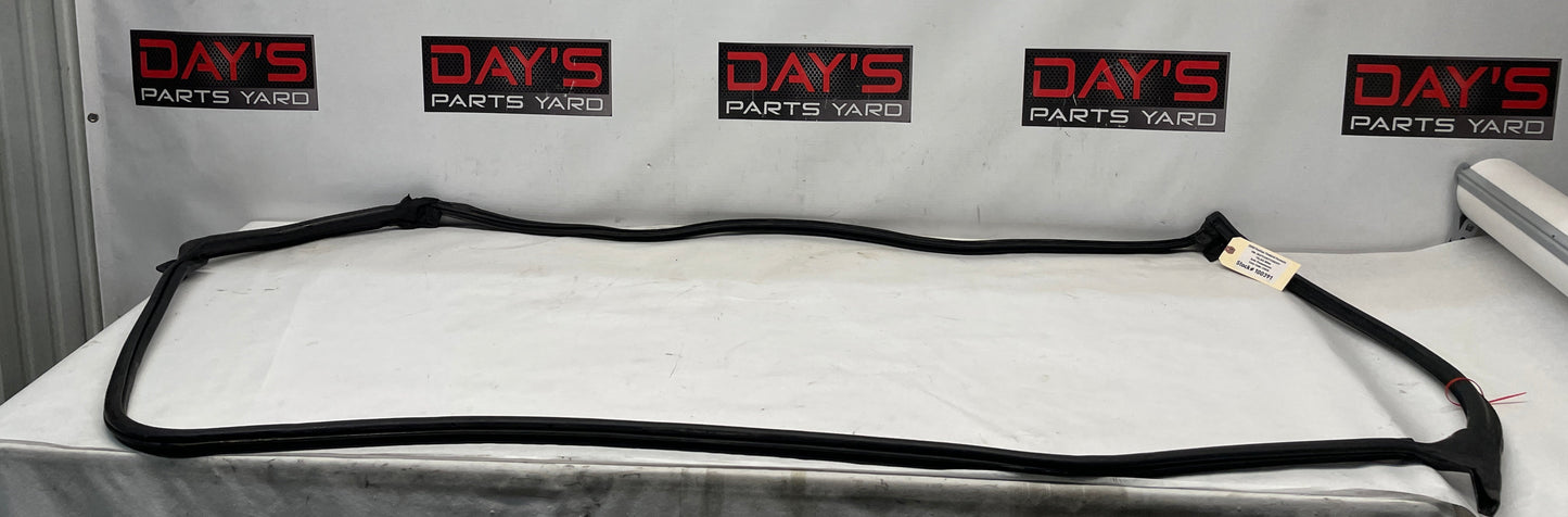 2000 Pontiac Firebird Formula RH Passenger Door T-Top Weather Strip Rubber Seal OEM - Day's Parts Yard