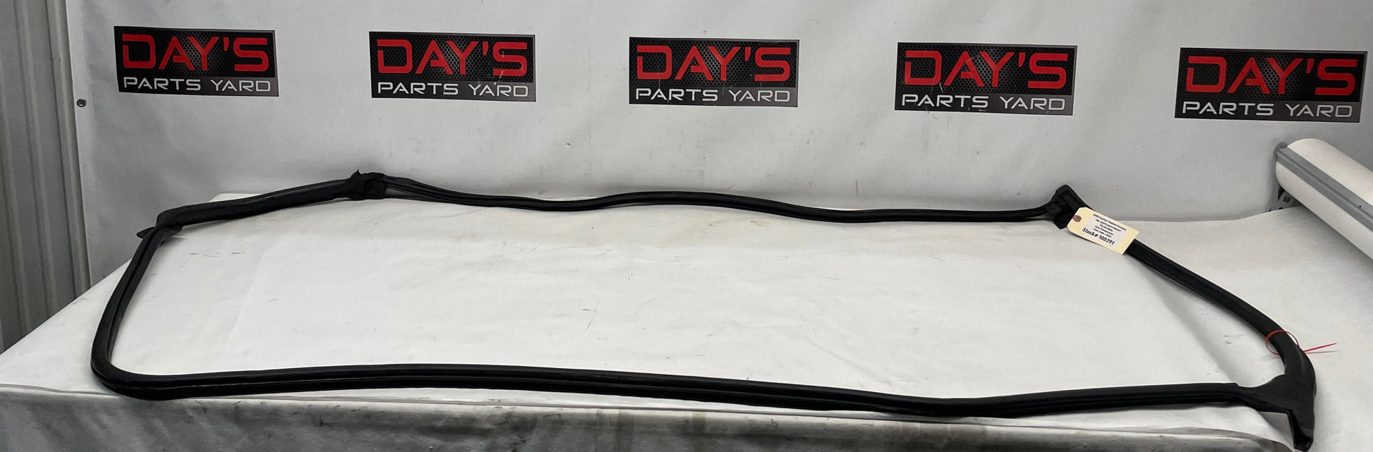 2000 Pontiac Firebird Formula RH Passenger Door T-Top Weather Strip Rubber Seal OEM - Day's Parts Yard