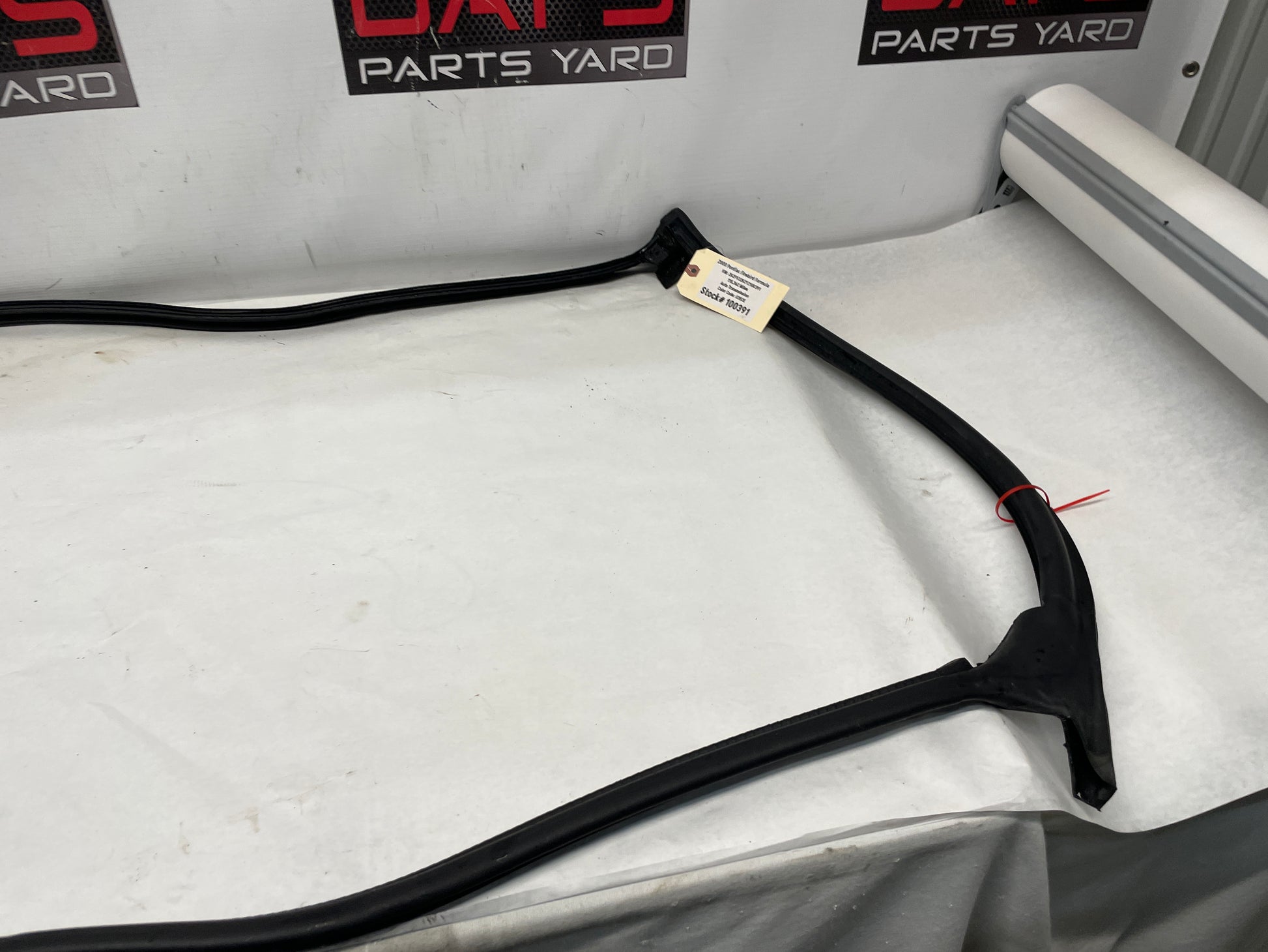 2000 Pontiac Firebird Formula RH Passenger Door T-Top Weather Strip Rubber Seal OEM - Day's Parts Yard