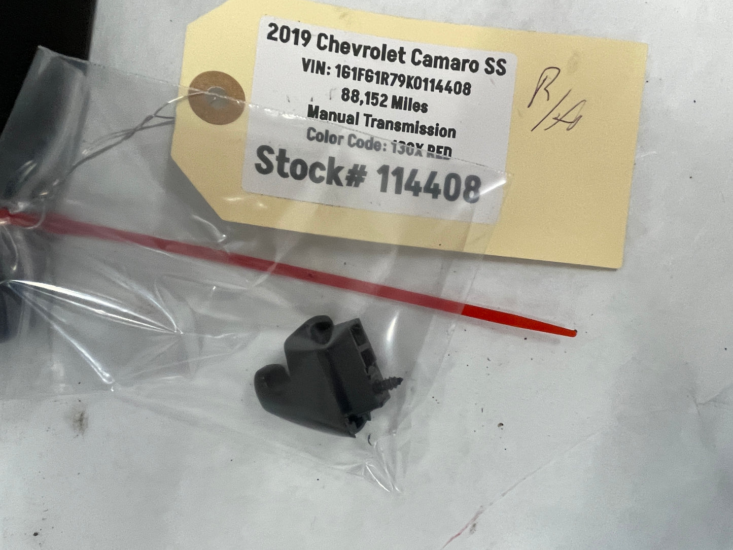 2019 Chevy Camaro SS RH & LH Sunvisors Sun Visors Shades w/ Clips OEM - Day's Parts Yard