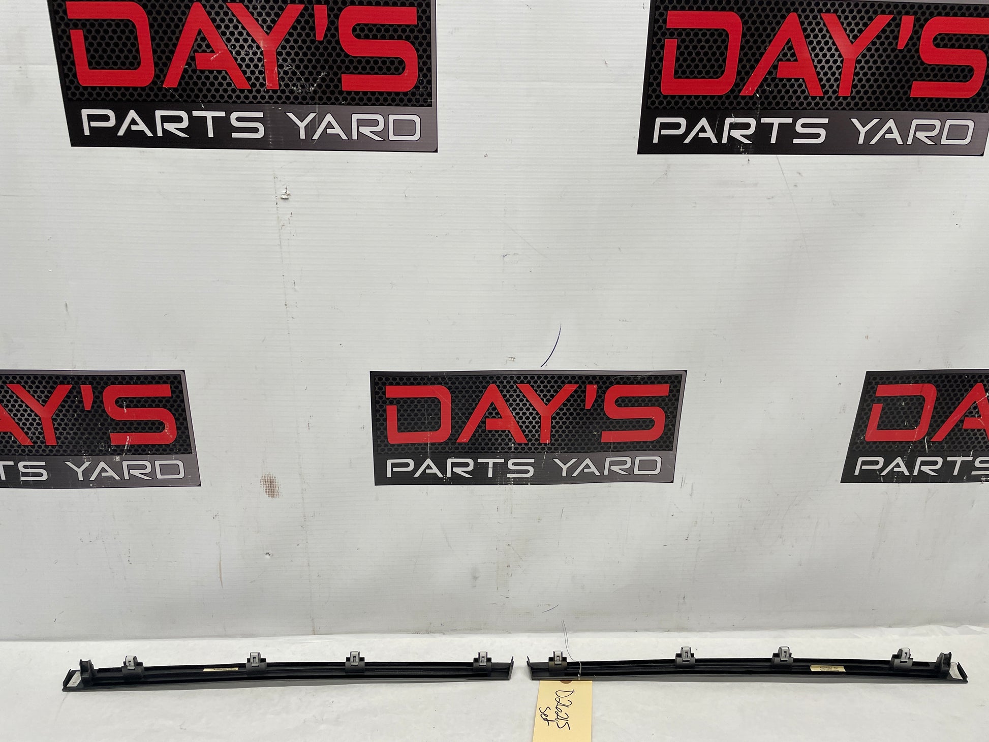 2009 Pontiac G8 Base LH & RH Silver Dash Trim Accent Applique Panel OEM - Day's Parts Yard