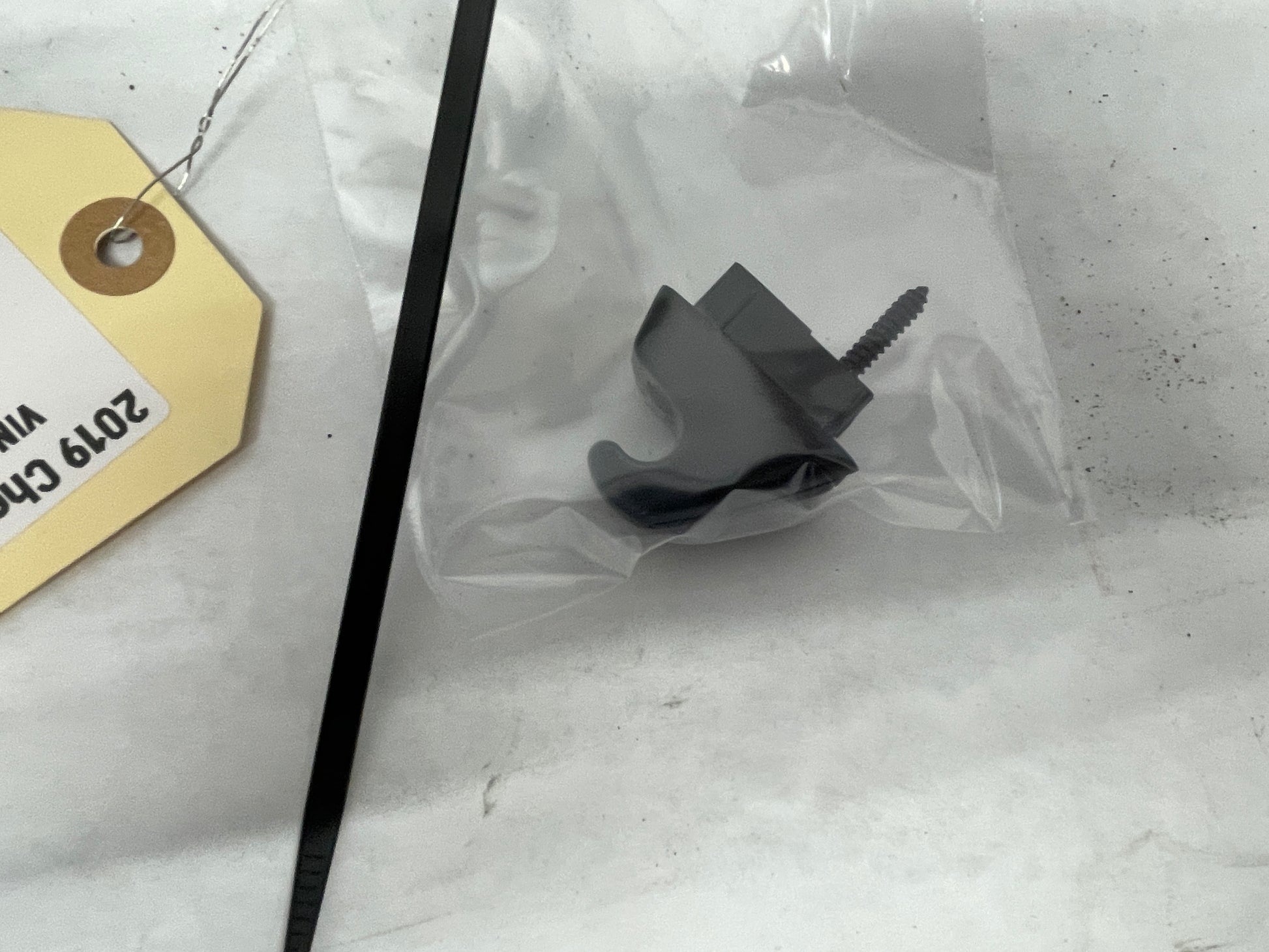 2019 Chevy Camaro SS RH & LH Sunvisors Sun Visors Shades w/ Clips OEM - Day's Parts Yard