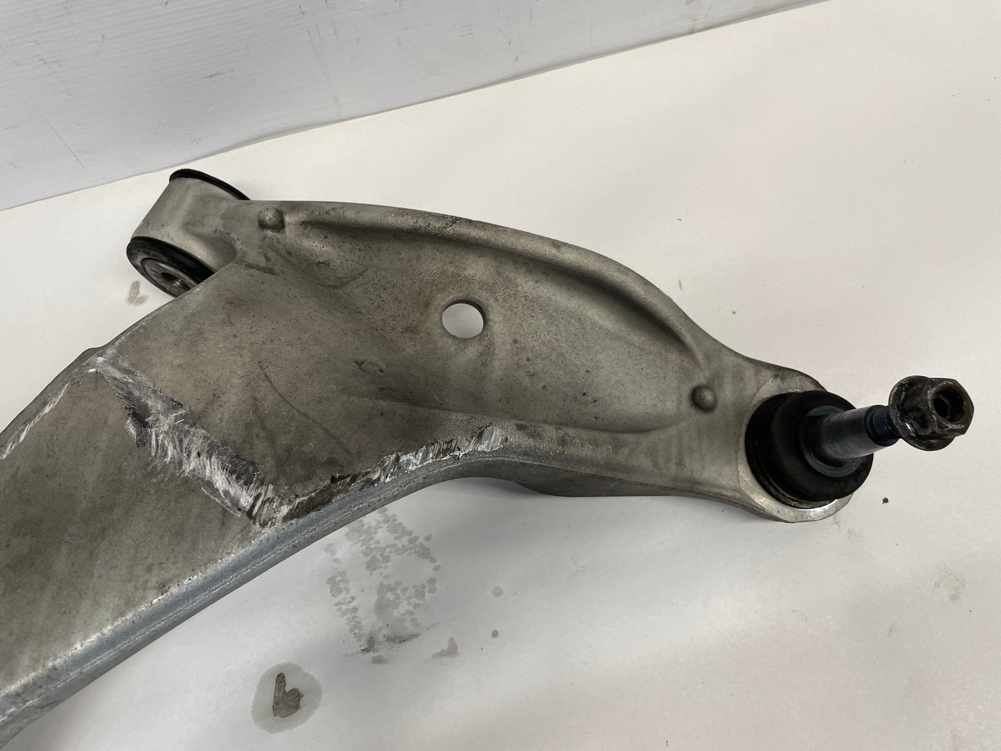 2014 Cadillac CTS-V Coupe RH Passenger Front Lower Control Arm OEM - Day's Parts Yard
