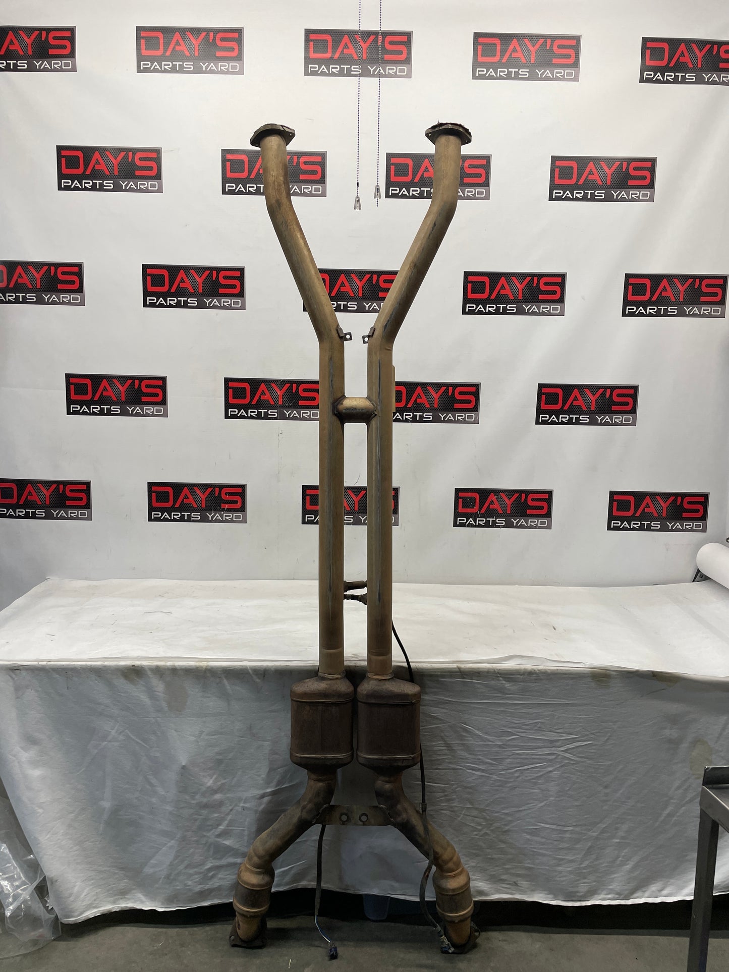 2001 Chevy C5 Corvette Mid Center Muffler Exhaust X H PIPE OEM - Day's Parts Yard