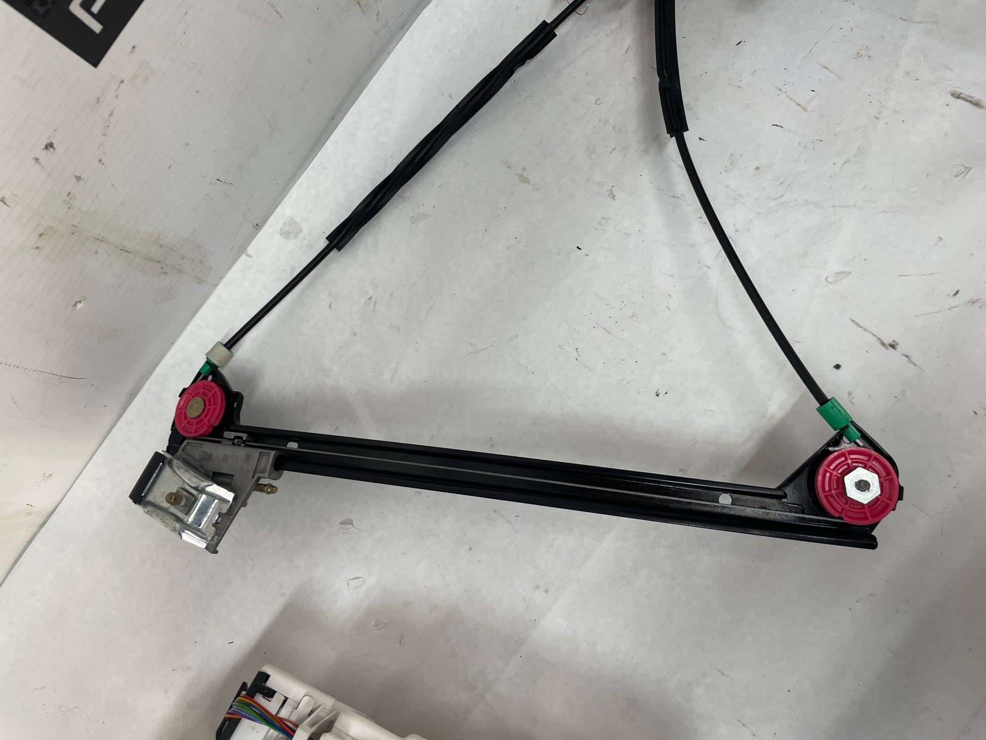 2004 Chevy C5 Corvette RH Passenger Window Regulator w/ Motor OEM - Day's Parts Yard