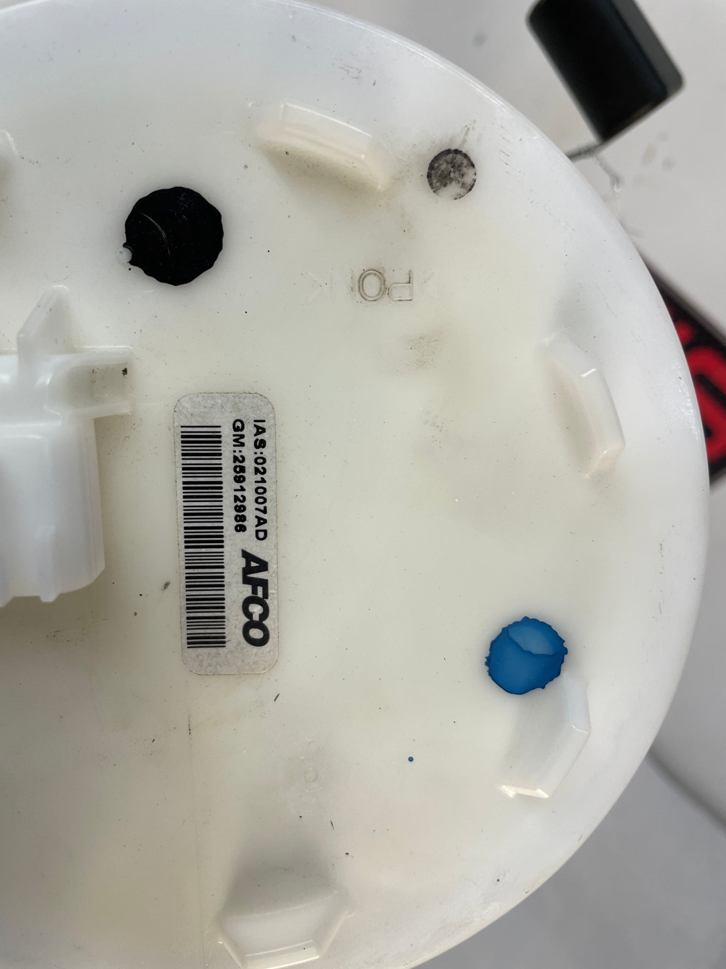 2009 Cadillac CTS-V Sedan Fuel Pump & Level Sending Unit OEM - Day's Parts Yard