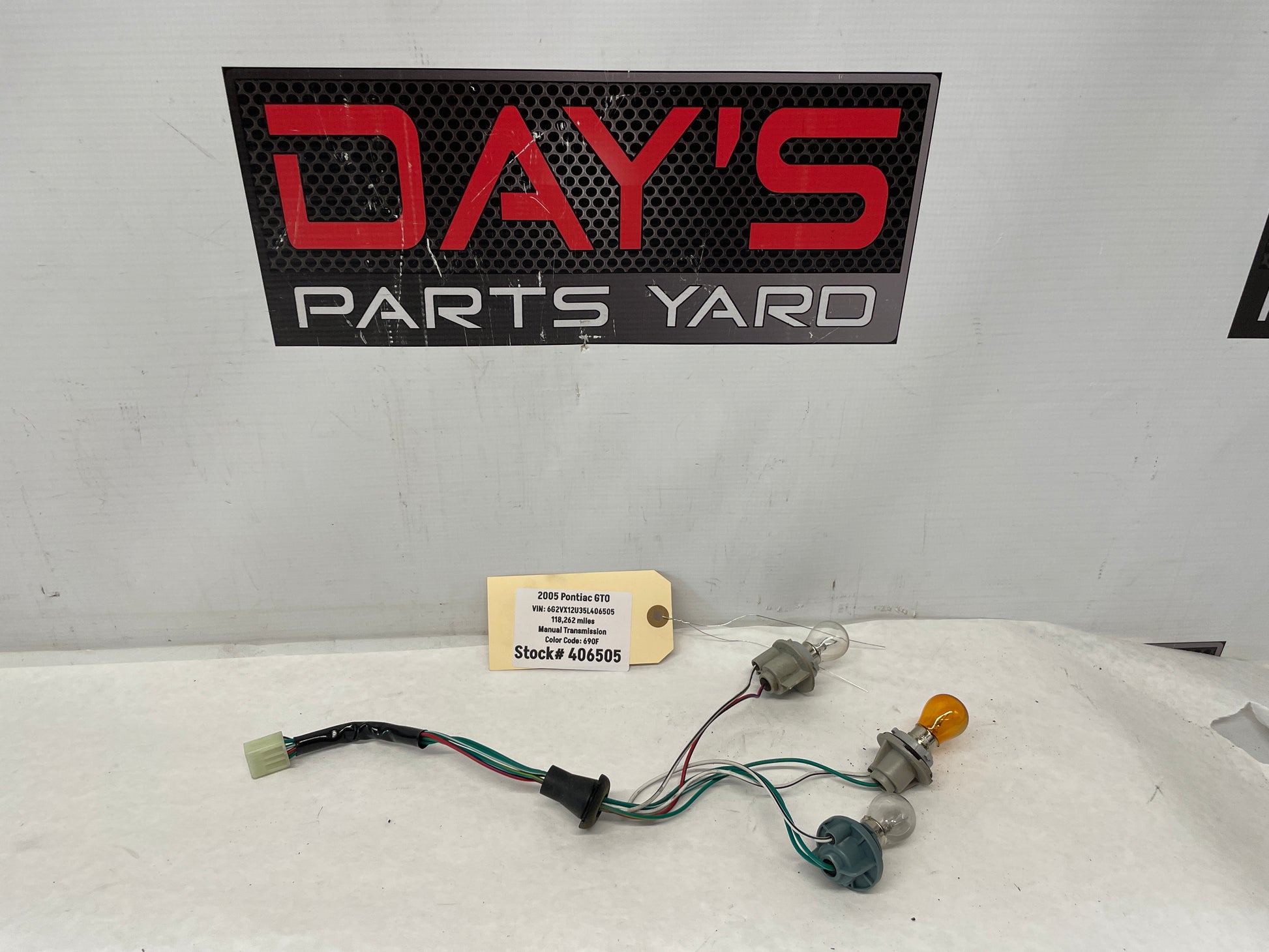 2005 Pontiac GTO LH Driver Tail Light Taillight Wire Wiring Harness OEM - Day's Parts Yard