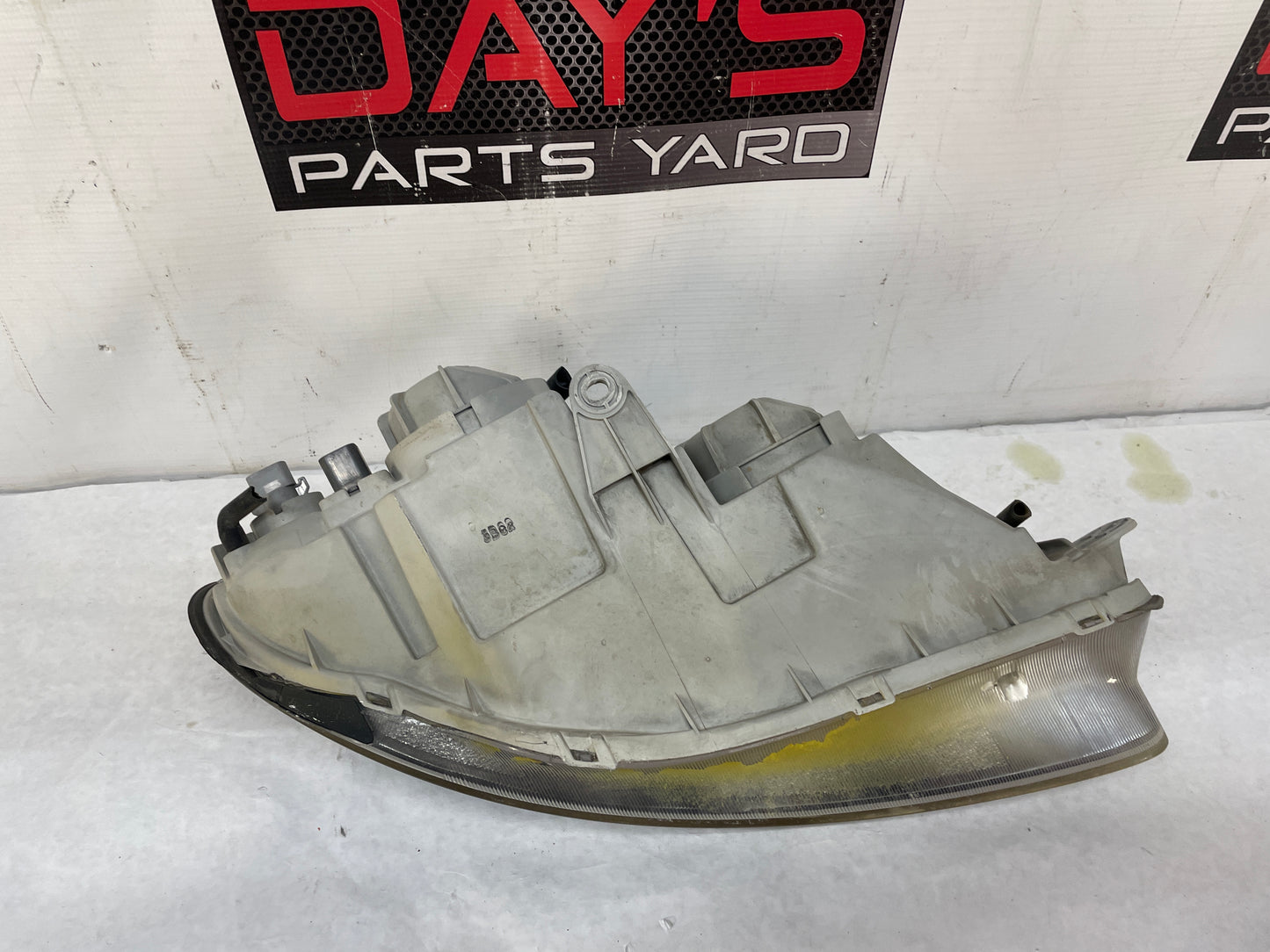 2005 Pontiac GTO LH Driver Headlight Head Light Lamp OEM