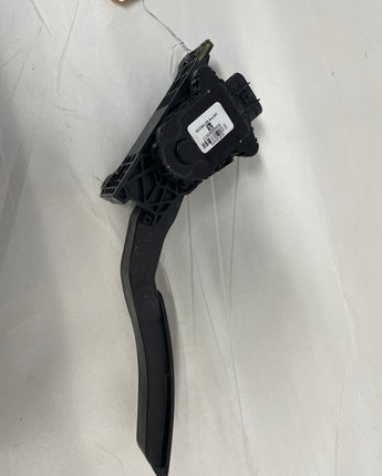 2012 Chevy Camaro SS Accelerator Gas Pedal Travel Position Sensor OEM