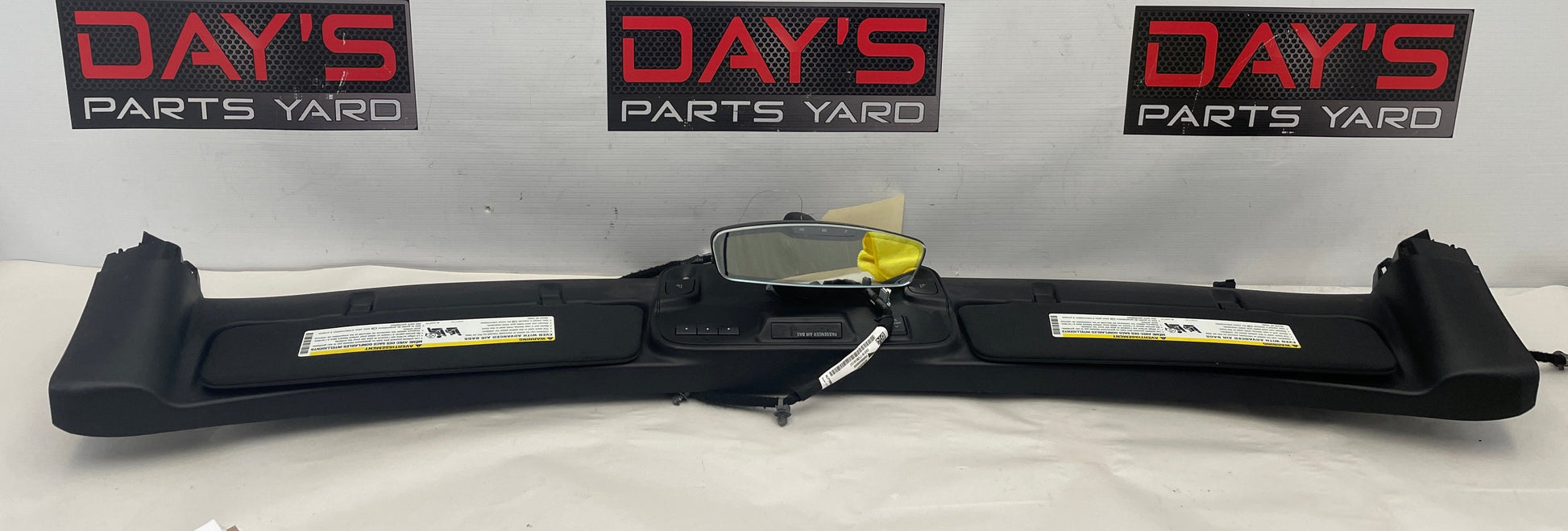 2018 Chevy Camaro ZL1 Conver Windshield Panel, Sun Visors & Rearview Mirror OEM - Day's Parts Yard