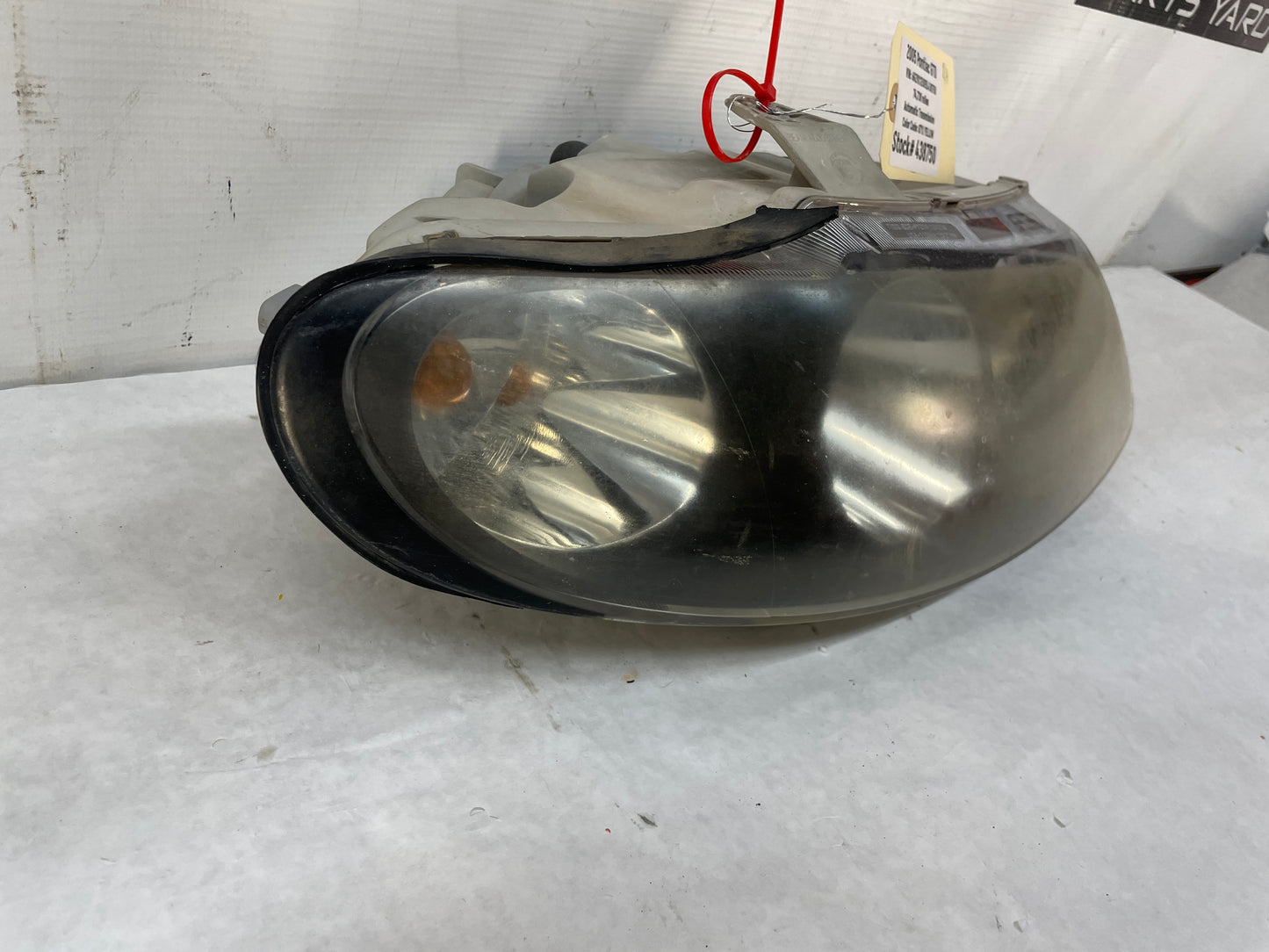 2005 Pontiac GTO RH Passenger Headlight Head Light Lamp OEM