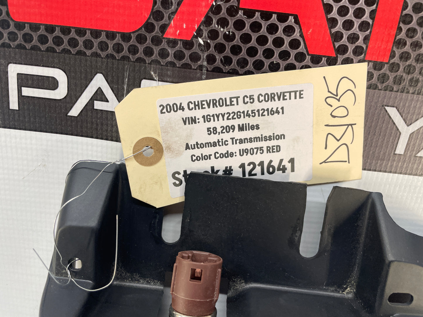 2004 Chevy C5 Corvette Corvette Center Console Arm Rest Assembly OEM - Day's Parts Yard