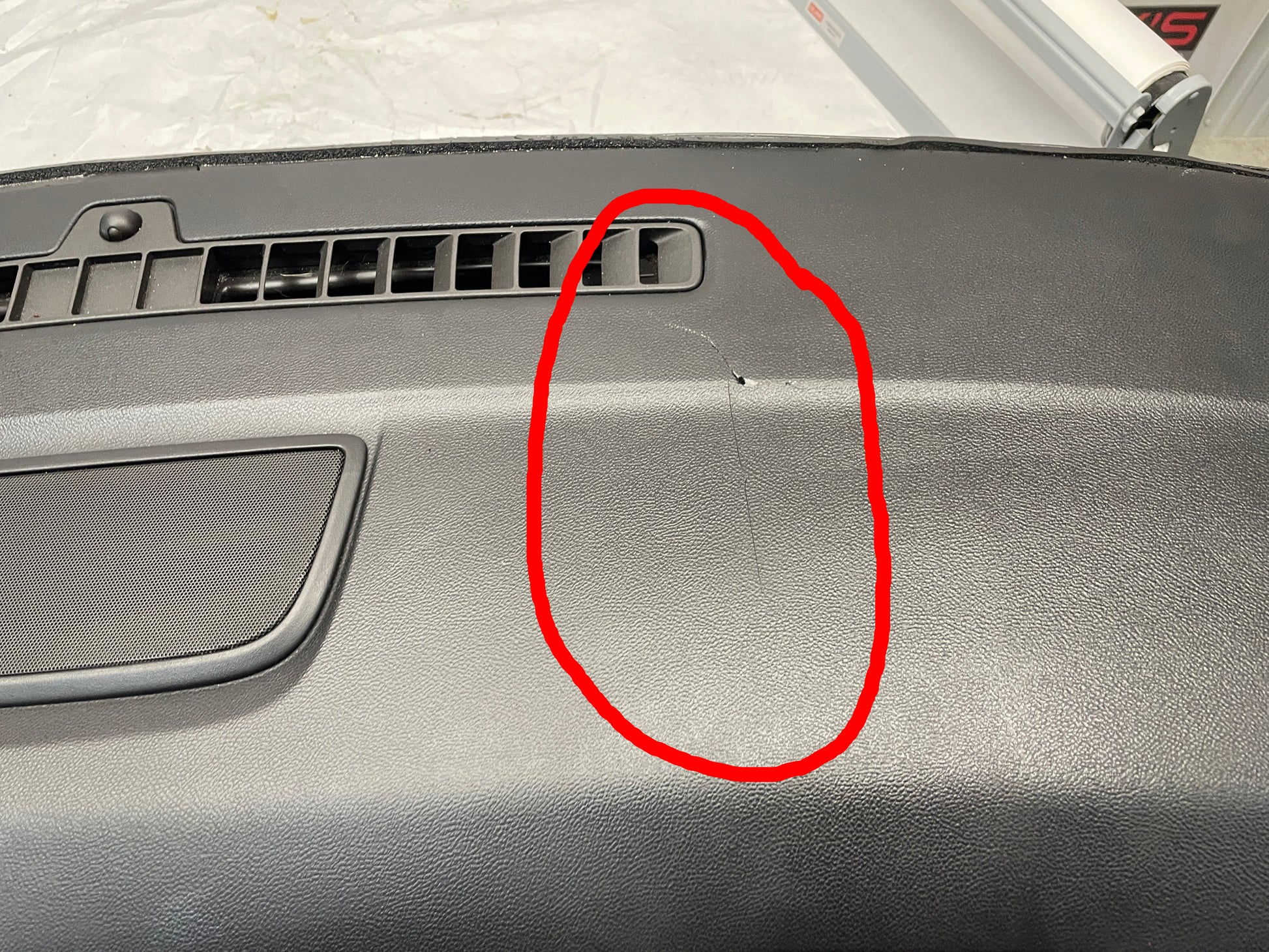 2010 Chevy Camaro SS Complete Dash and Center Console OEM - Day's Parts Yard
