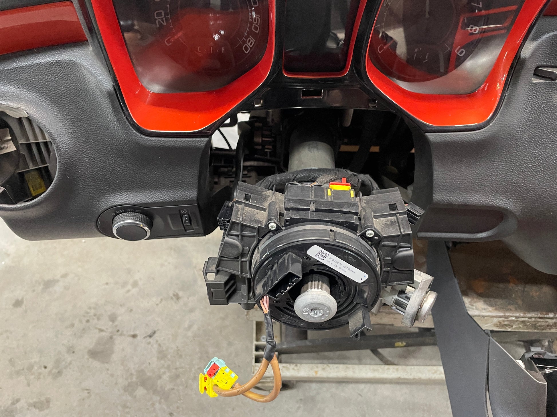 2010 Chevy Camaro SS Complete Dash and Center Console OEM - Day's Parts Yard