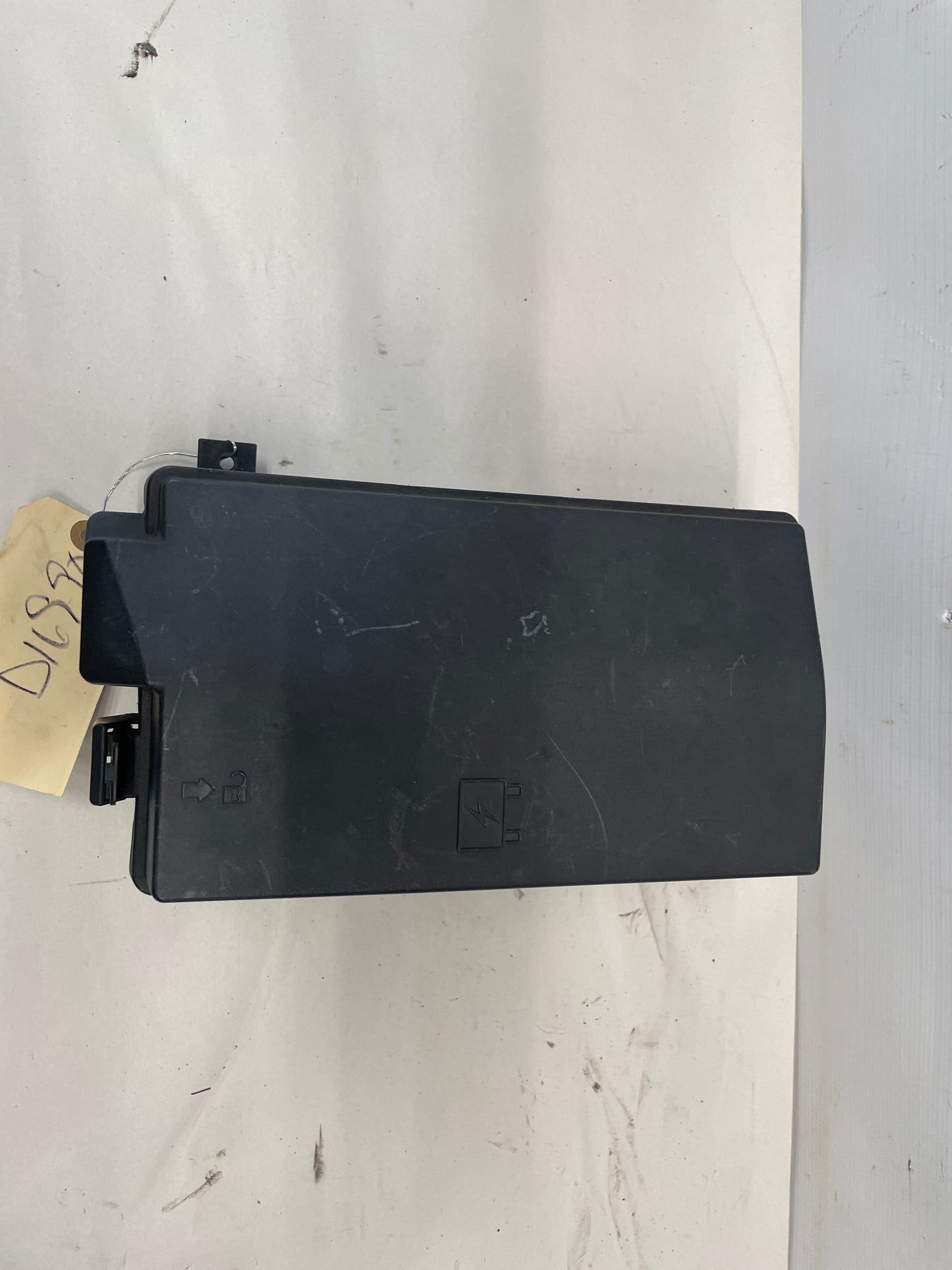 2012 Chevy Camaro SS ZL1 Fuse Relay Box OEM - Day's Parts Yard