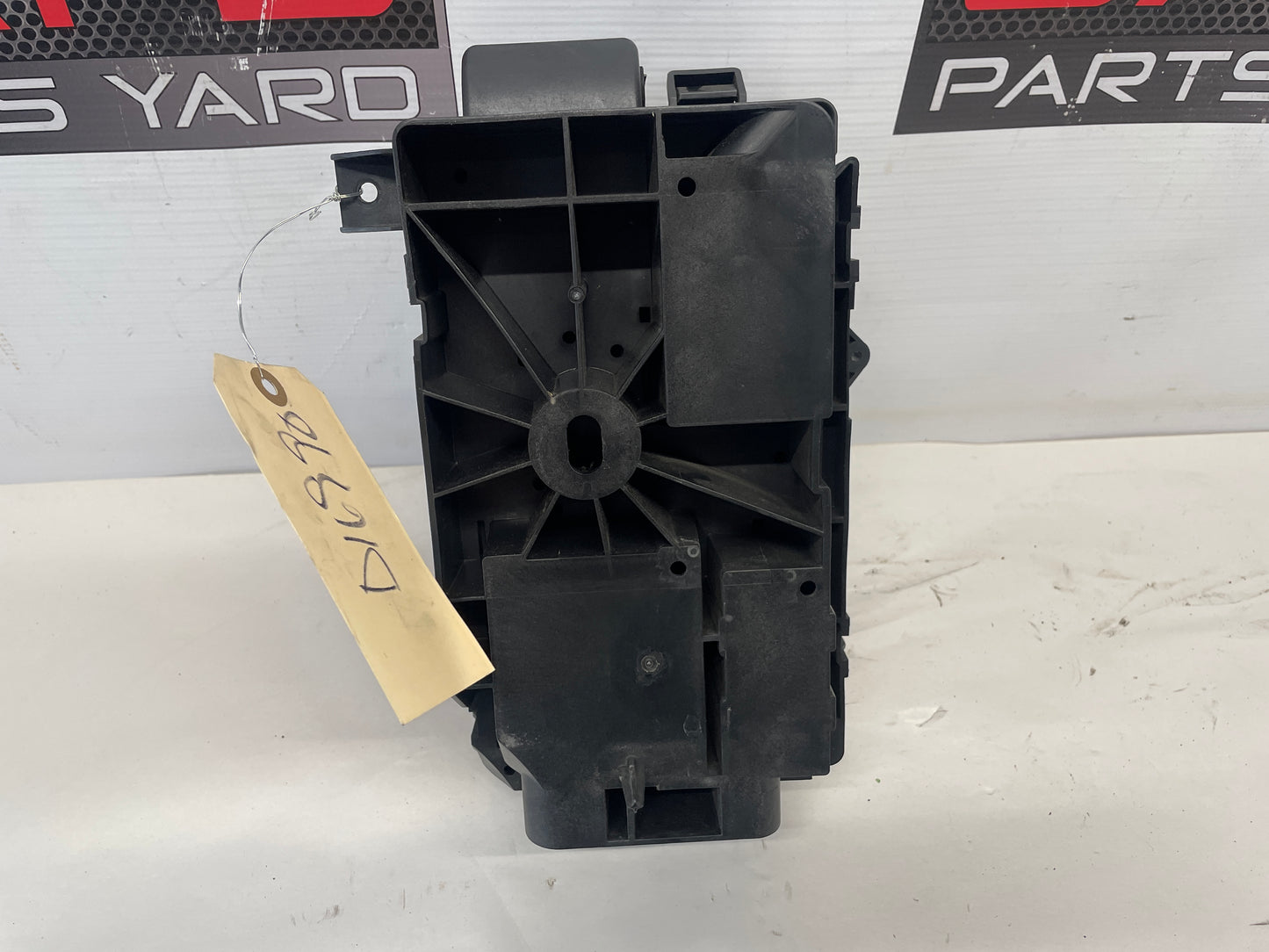 2012 Chevy Camaro SS ZL1 Fuse Relay Box OEM - Day's Parts Yard