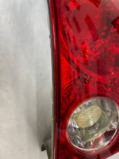 2005 Pontiac GTO LH Driver Tail Light Taillight Lamp OEM