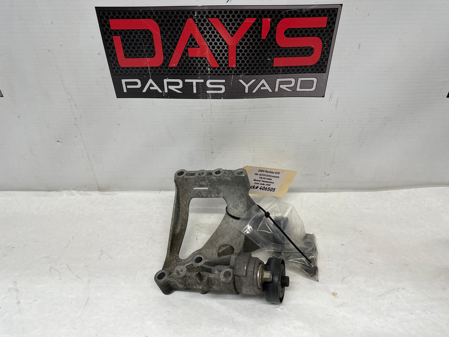 2005 Pontiac GTO AC A/C Air Conditioner Compressor Bracket Mount OEM - Day's Parts Yard