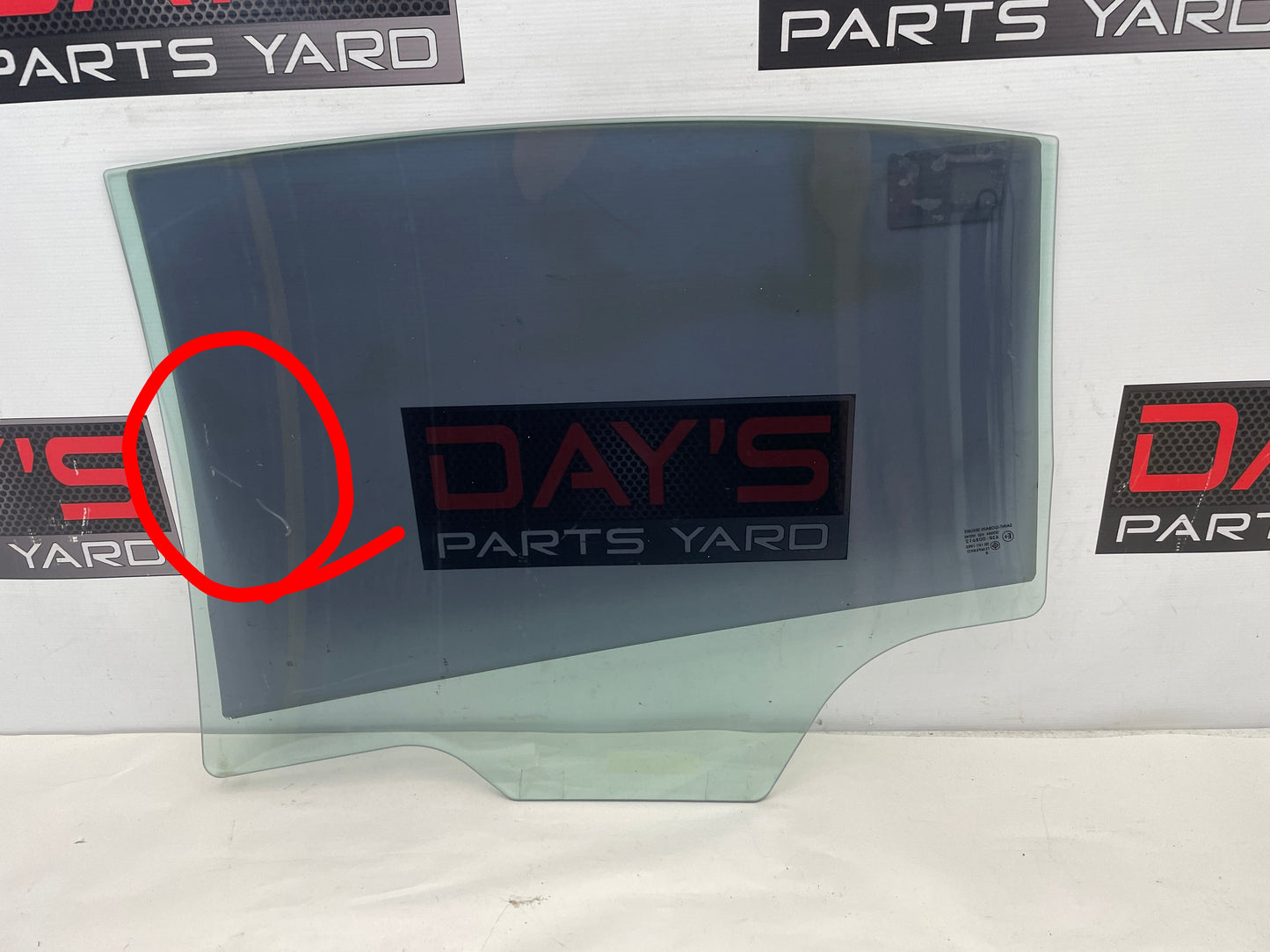2009 Pontiac G8 GT Rear RH Passenger Door Window Glass OEM - Day's Parts Yard