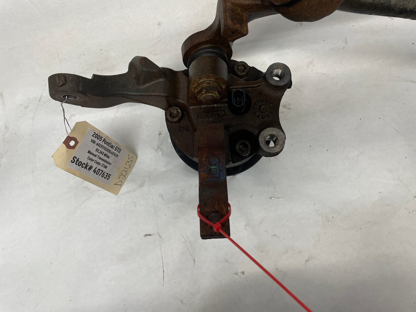 2005 Pontiac GTO RH Passenger Front Spindle Knuckle Hub Control Arm Radius Rod OEM
