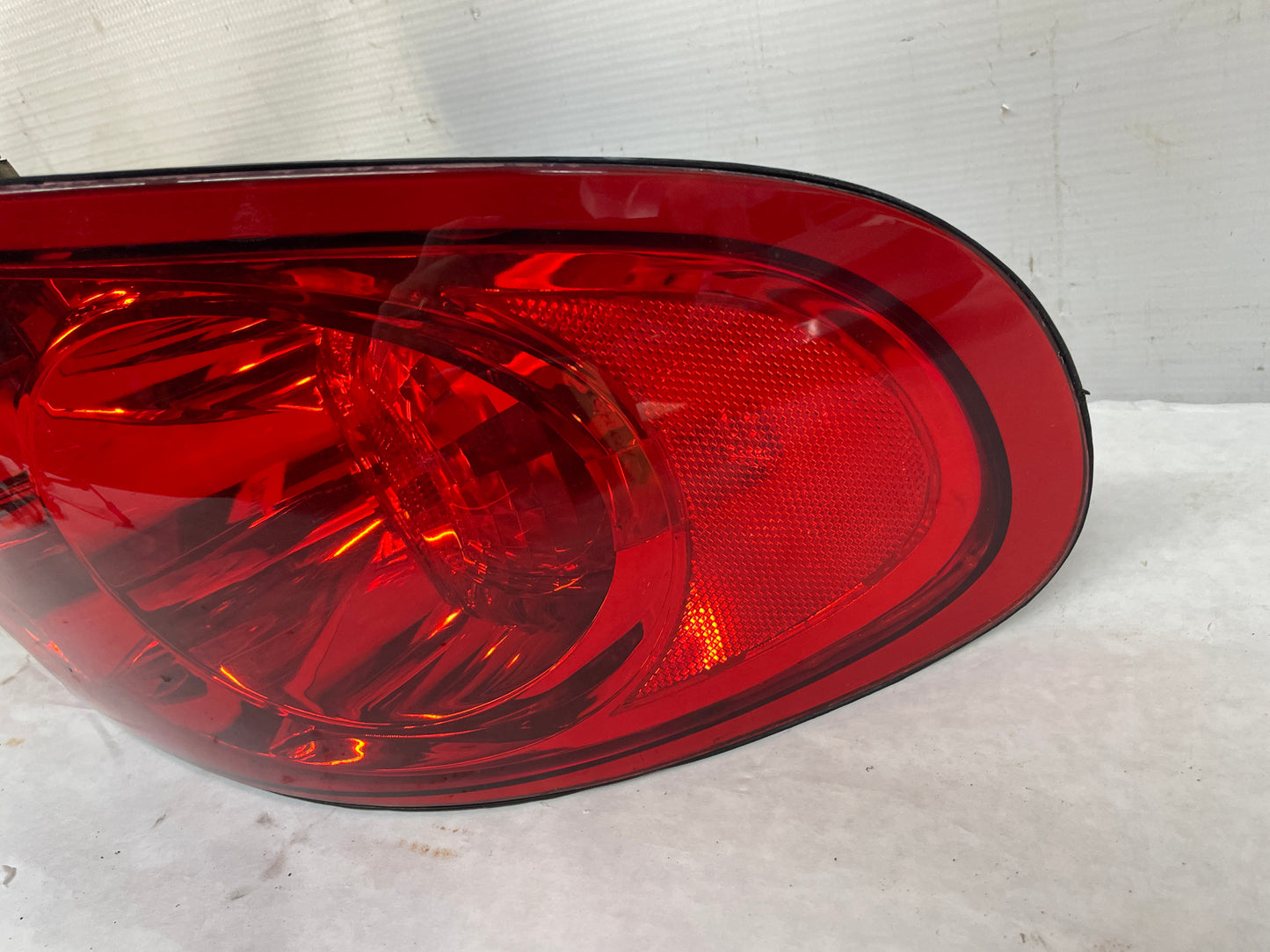 2005 Pontiac GTO RH Passenger Tail Light Taillight Lamp OEM