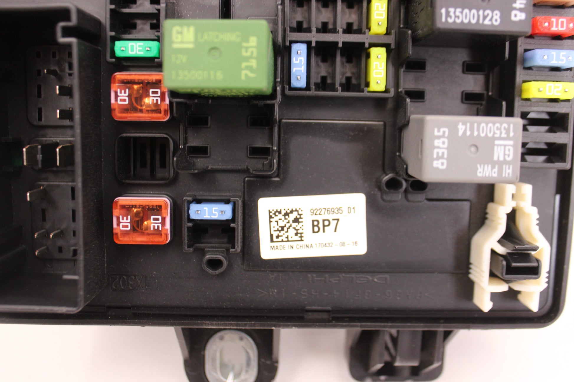 2016 Chevy SS Sedan Rear Fuse Box Relay Panel OEM - Day's Parts Yard