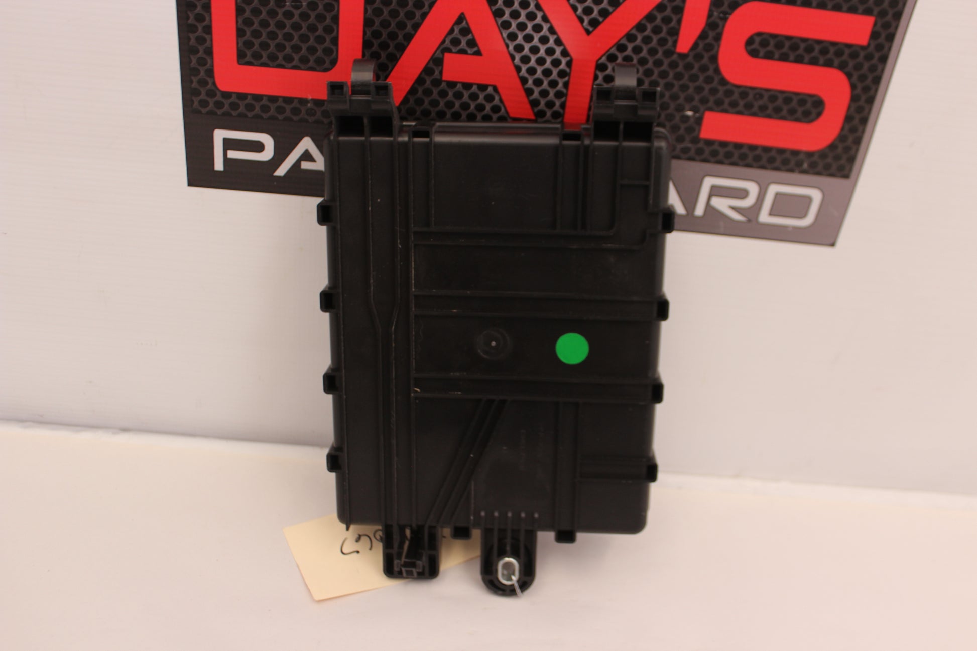 2016 Chevy SS Sedan Rear Fuse Box Relay Panel OEM - Day's Parts Yard