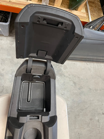 2010 Chevy Camaro SS Complete Dash and Center Console OEM - Day's Parts Yard