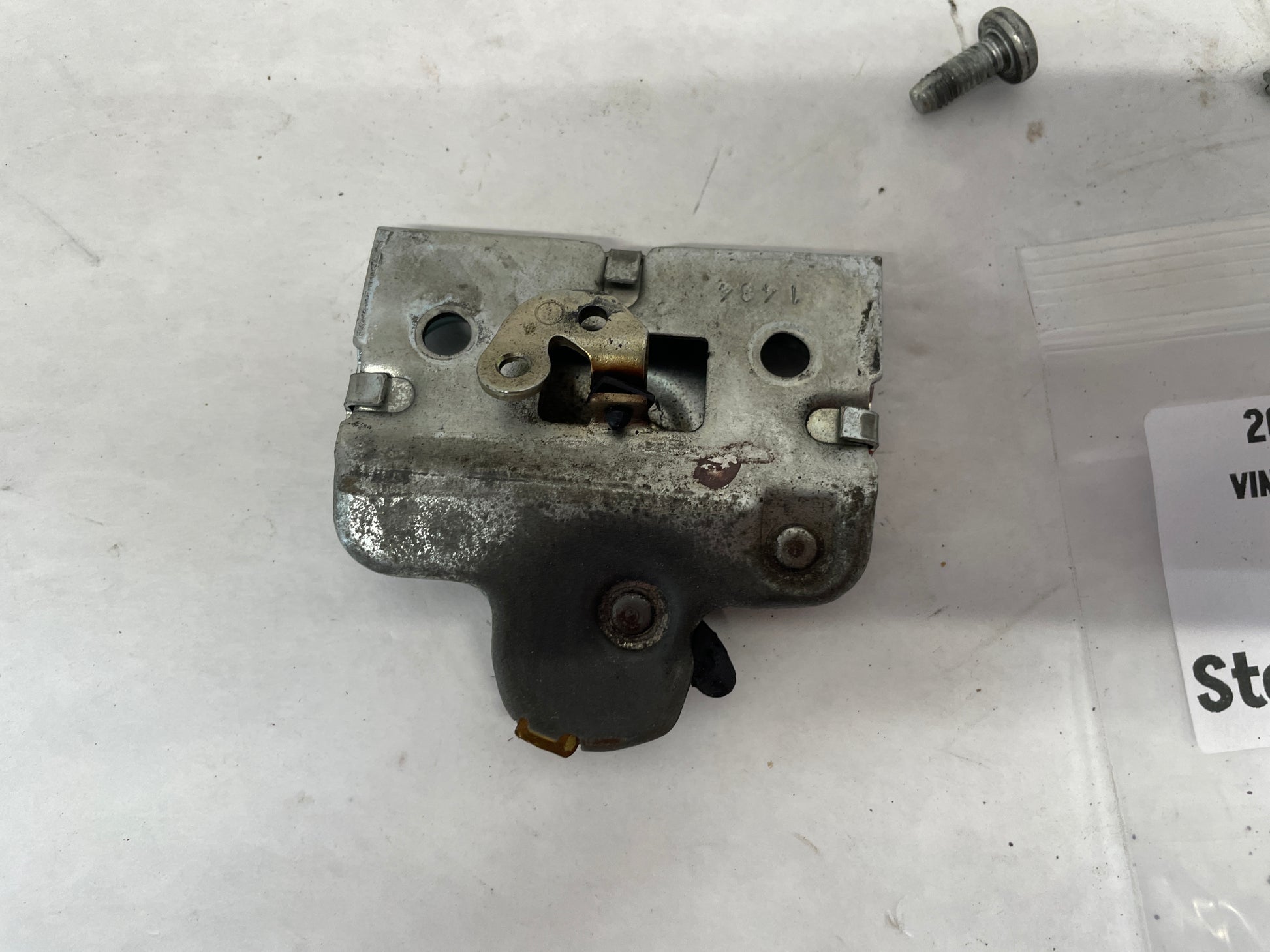 2005 Pontiac GTO Rear Trunk Deck Lid Latch & Striker OEM - Day's Parts Yard