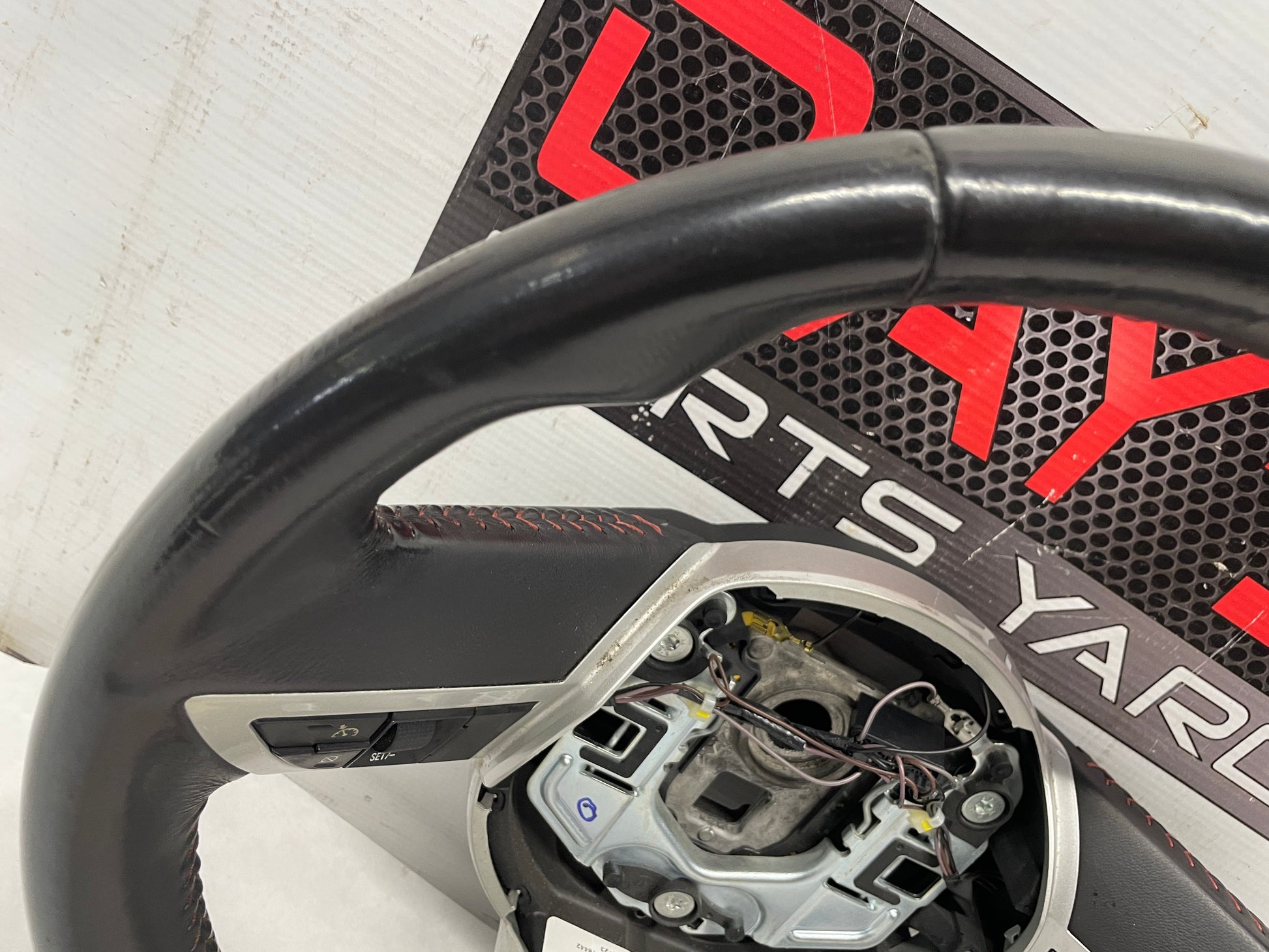 2010 Chevy Camaro SS Steering Wheel OEM - Day's Parts Yard