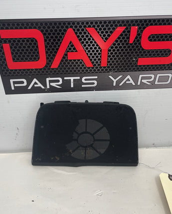 2009 Pontiac G8 Center Dash Speaker Cover Grille OEM