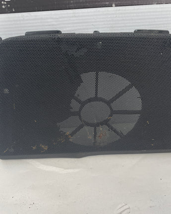 2009 Pontiac G8 Center Dash Speaker Cover Grille OEM