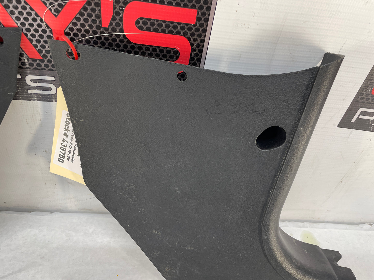 2005 Pontiac GTO RH & LH Interior Kick Panel Trim Molding OEM