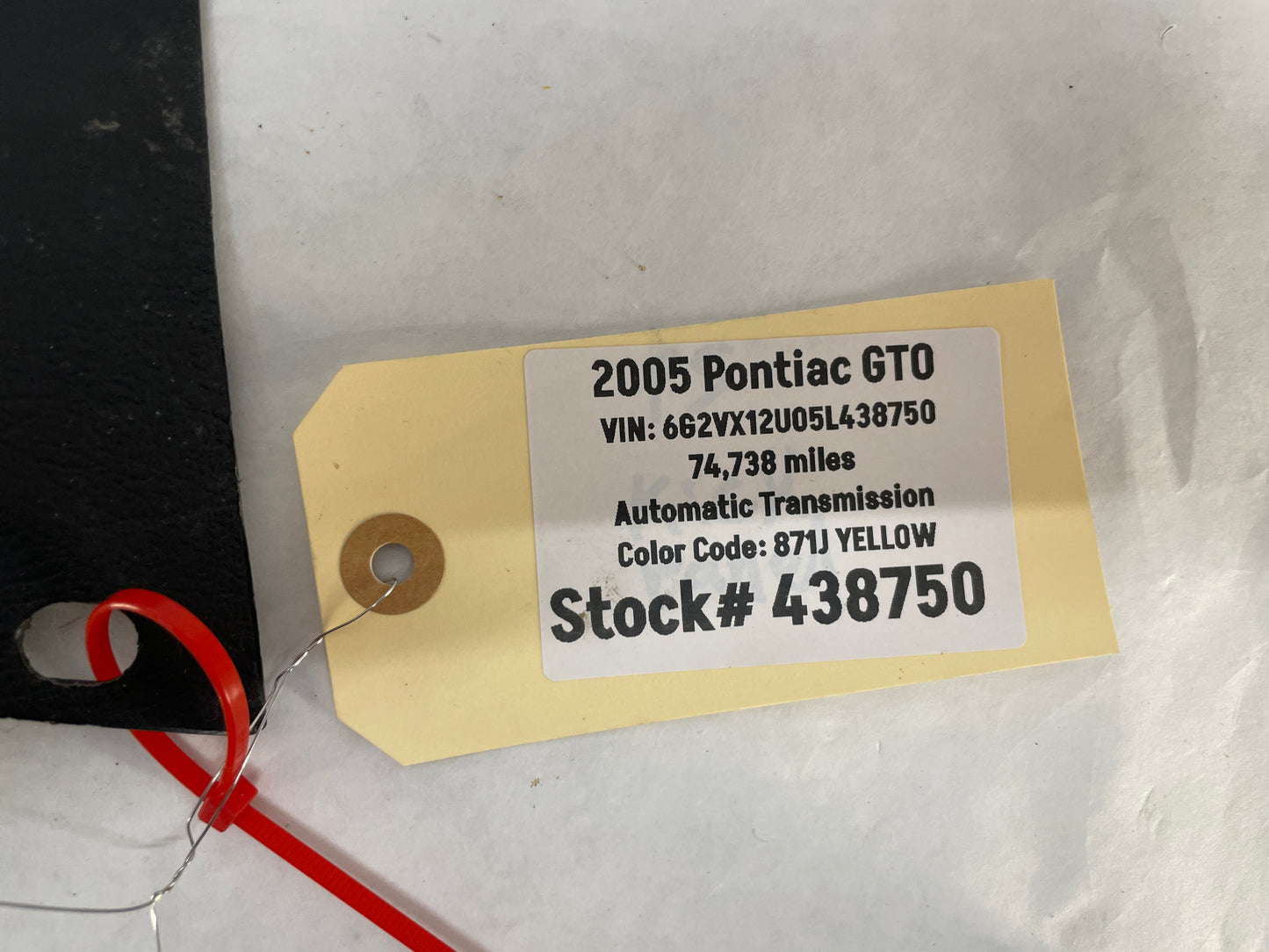 2005 Pontiac GTO RH & LH Interior Kick Panel Trim Molding OEM