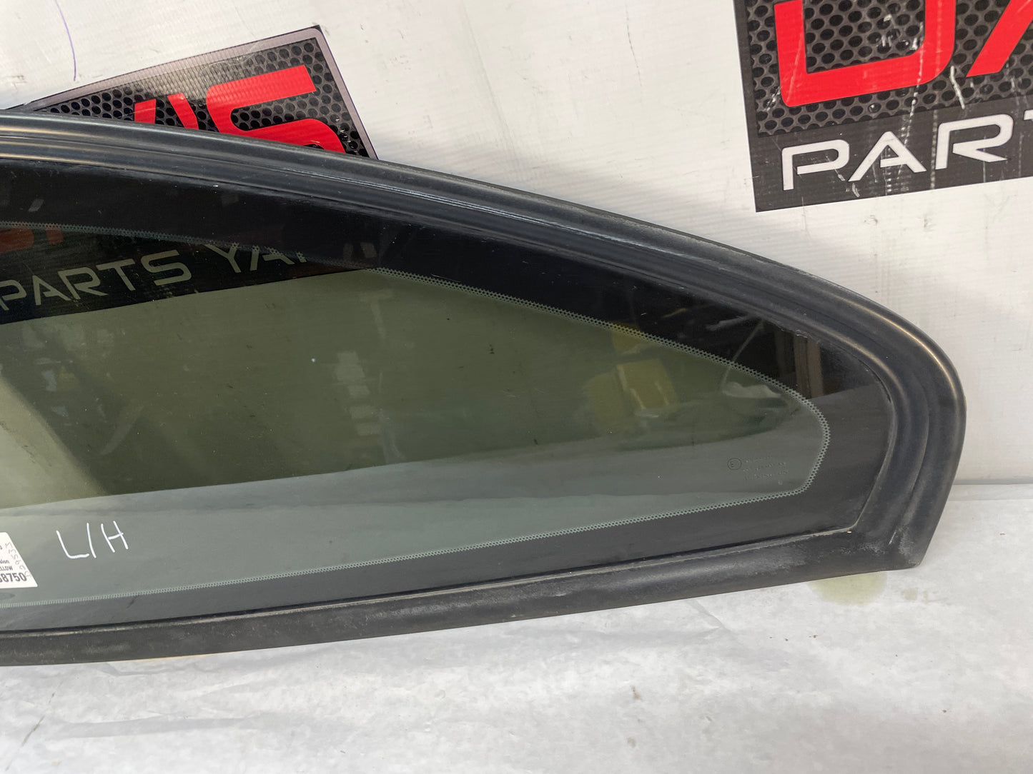 2005 Pontiac GTO LH Driver Rear Quarter Window Glass OEM