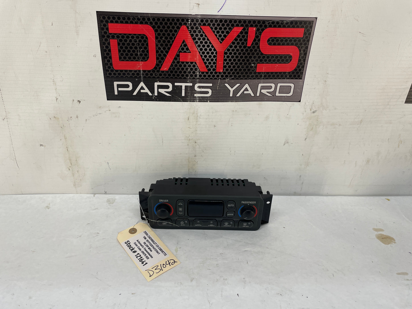 2004 Chevy C5 Corvette Dual Zone Temperature HVAC Dash Climate Control Unit Switch Panel OEM - Day's Parts Yard